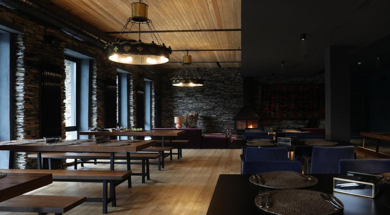 Hotel Samzeo Omalo Buitenkant foto